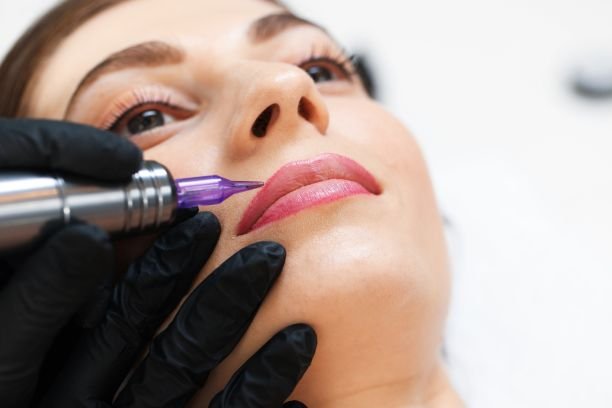 Lip Colour Shading in Anna Nagar